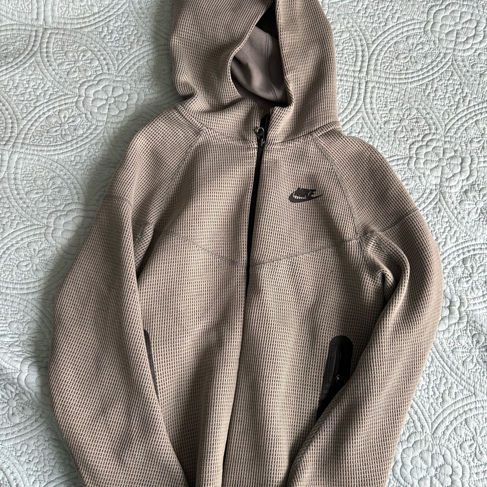 Nike Gray Textured Jacket